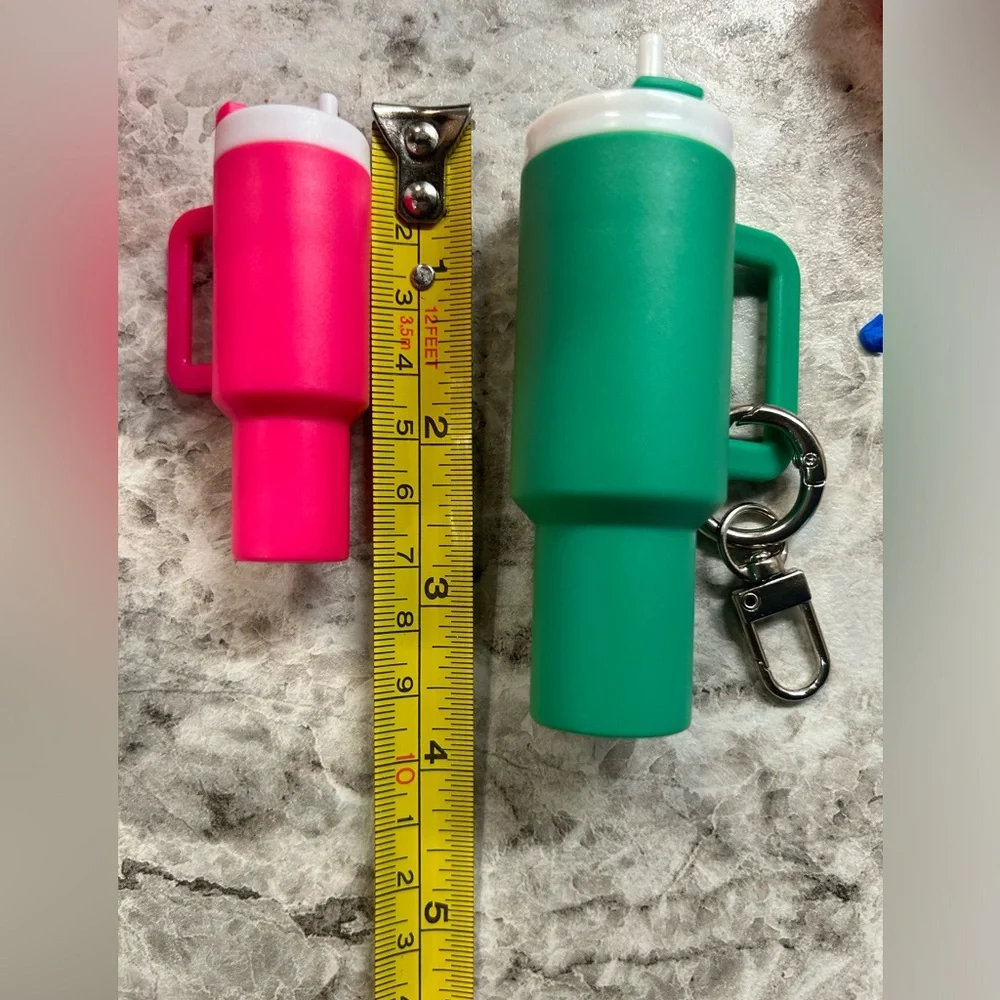 Green Cup Keychain - Picture 4 of 4